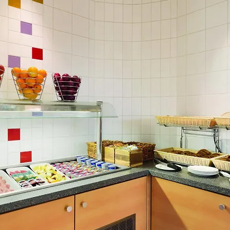 Hotel Ramada London North