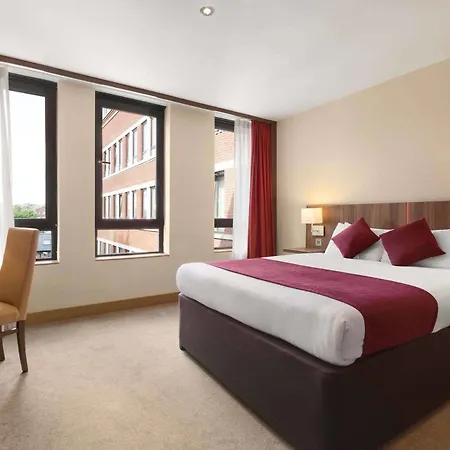 Ramada - Heathrow East 3* Hounslow