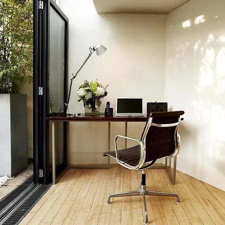 No.5 Maddox Street Apart-hotel 4*