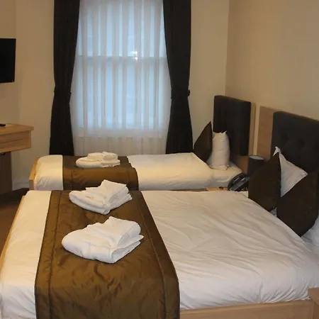 The Shoreditch 3*