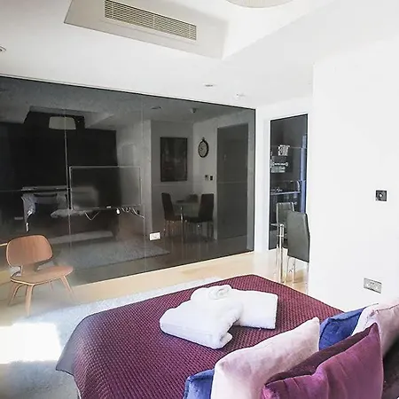 Aparthotel Room Home Stay 4*