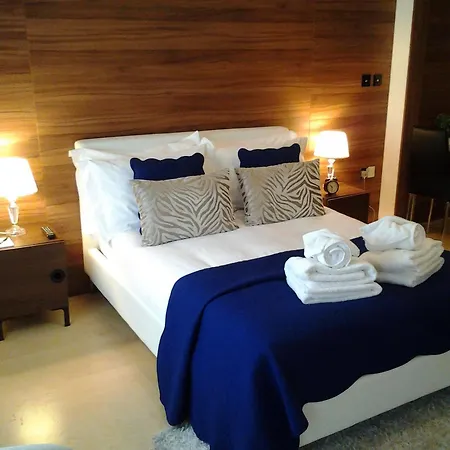 Room Home Stay 4*