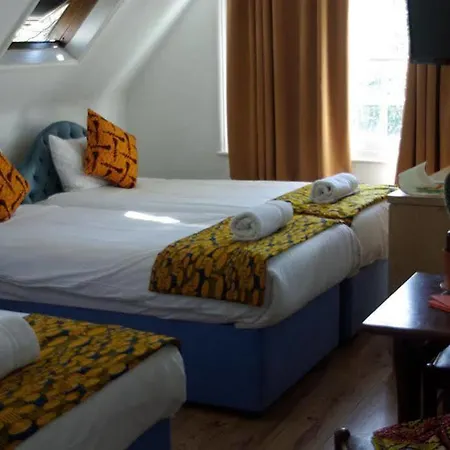 Peckham By Belvilla 3* London