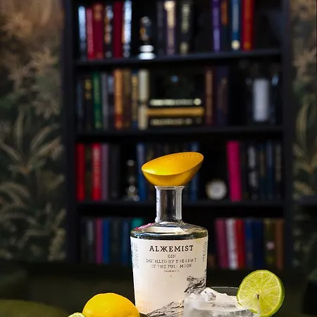 The Academy - Small Luxury Of The World Hotel