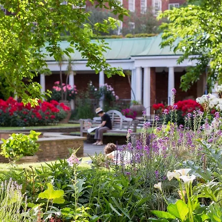 Dolphin House Serviced Hotel Londres