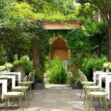 Number Sixteen, Firmdale