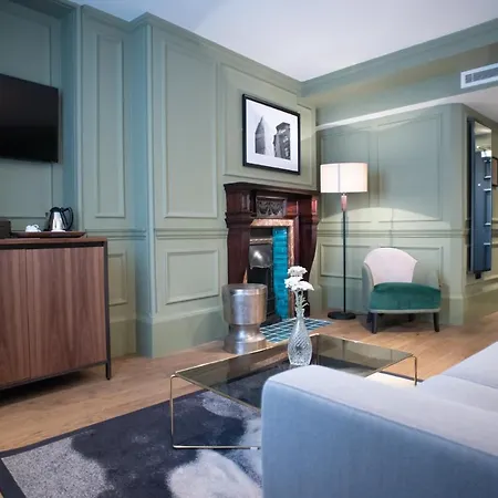 Hotel Counting House 4*