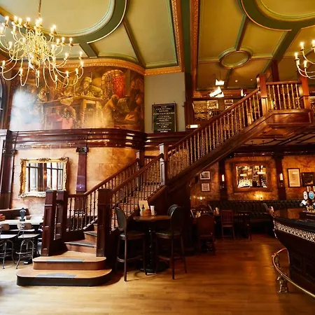 Hotel Counting House 4*