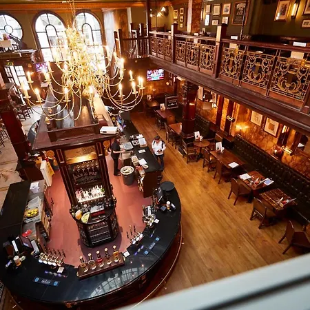 Hotel Counting House