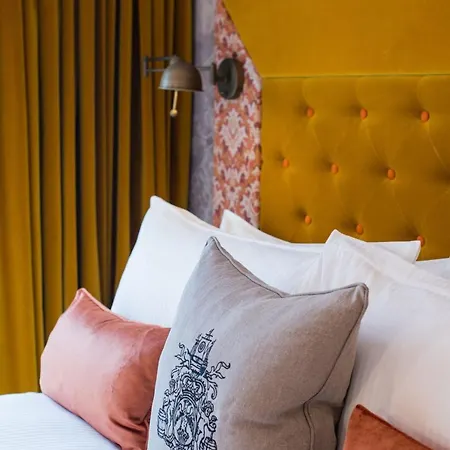 Vintry & Mercer - Small Luxury Of The World 5*