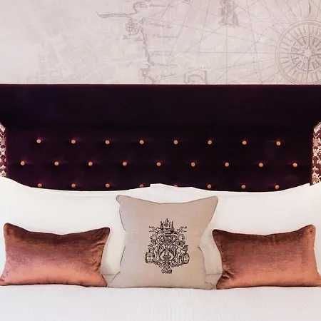 Vintry & Mercer - Small Luxury Of The World 5*