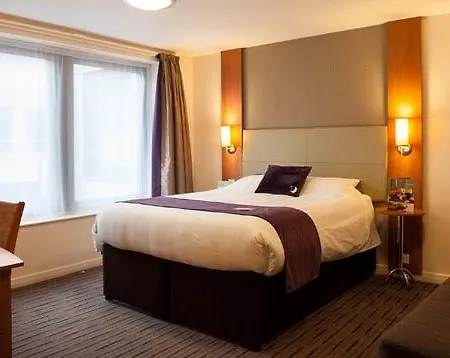 Premier Bank Hotel