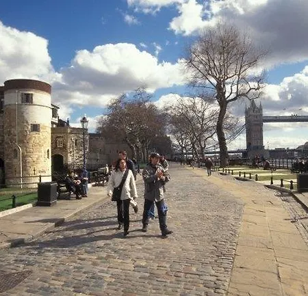 Allstay Maltings Residence, Tower Bridge 4* London