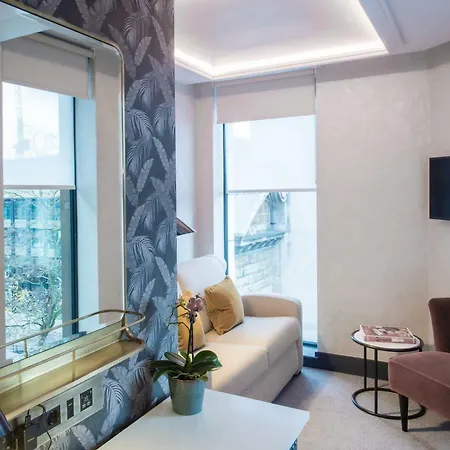 Vintry & Mercer - Small Luxury Of The World