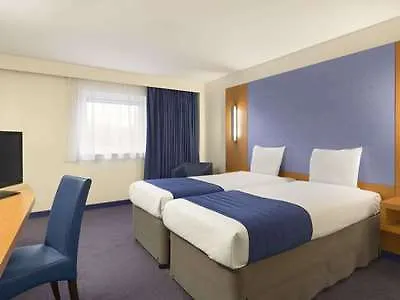 Hotel Ramada London North