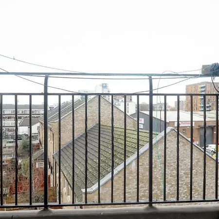 Maydwell House Homestay London