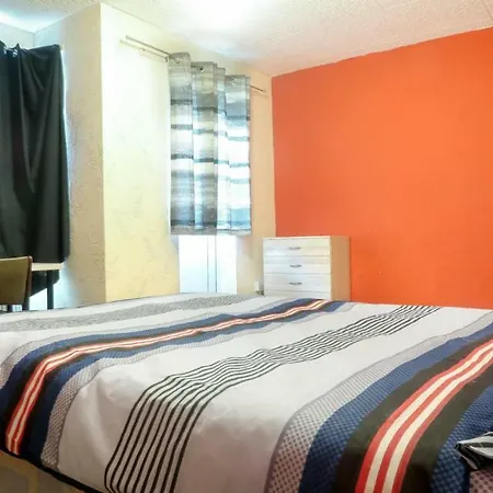 Homestay Maydwell House London