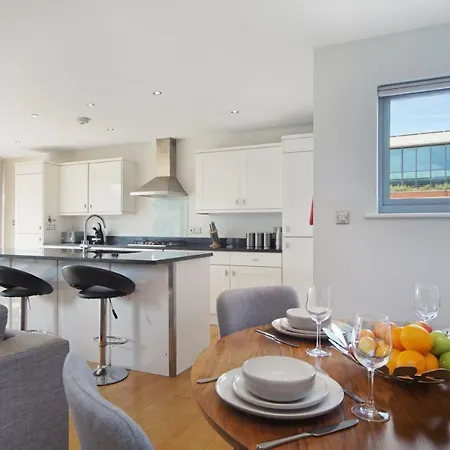 2 Bed Executive Penthouse Near Liverpool Street Free Wifi By Aparts Apartment London