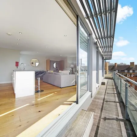2 Bed Executive Penthouse Near Liverpool Street Free Wifi By Aparts Apartment
