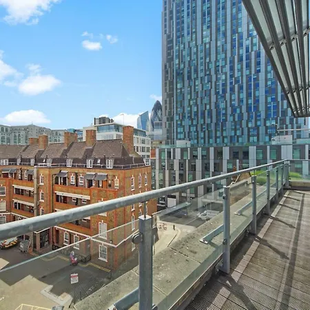 2 Bed Executive Penthouse Near Liverpool Street Free Wifi By Aparts *