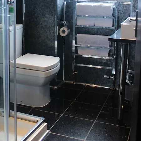 Avo Hotel London