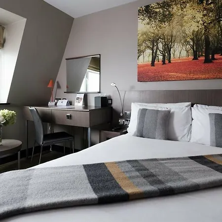 Hotel Hampton By Hilton 4*