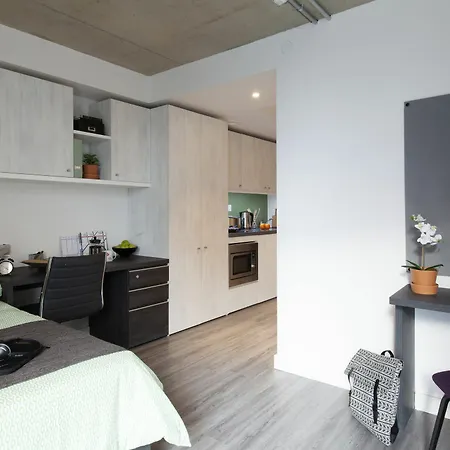 Apartment Pure Citystay Aldgate