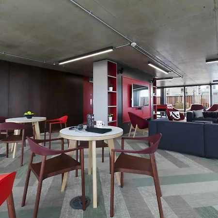 Pure Citystay Aldgate Apartment London