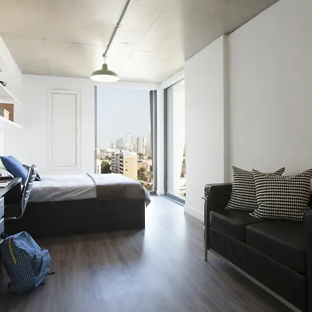 Pure Citystay Aldgate Apartment