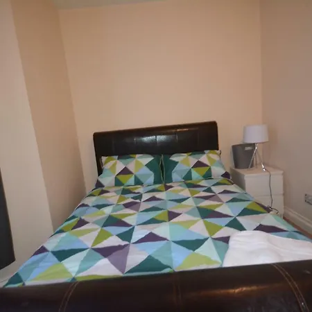 Zone 2 Three Bedroom Lejlighed