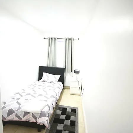 Lejlighed Zone 2 Three Bedroom
