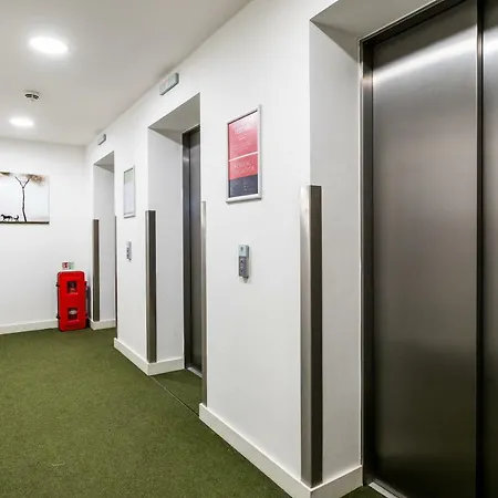 Hashtag Aldgate Campus * London