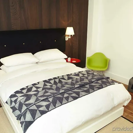 The Whitechapel 4* Londýn