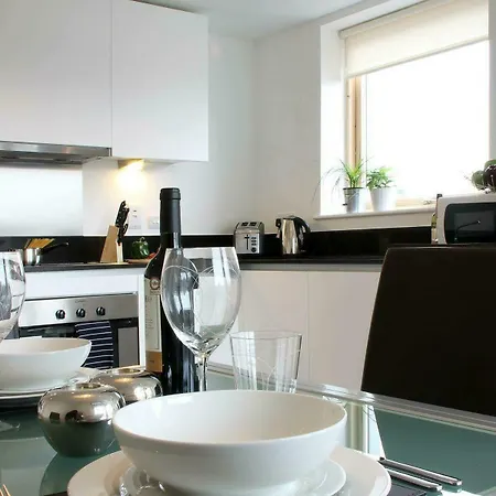 Apartament Phoenix Heights By Bridgestreet