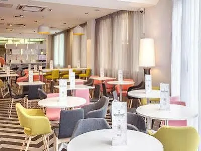 Ibis Styles London Heathrow Airport Hotel 3*