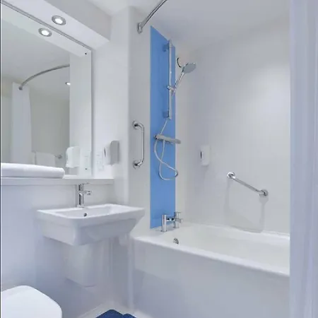 Szálloda Travelodge Airport 3*