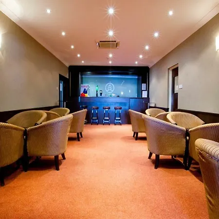 Hotel Newham 2*