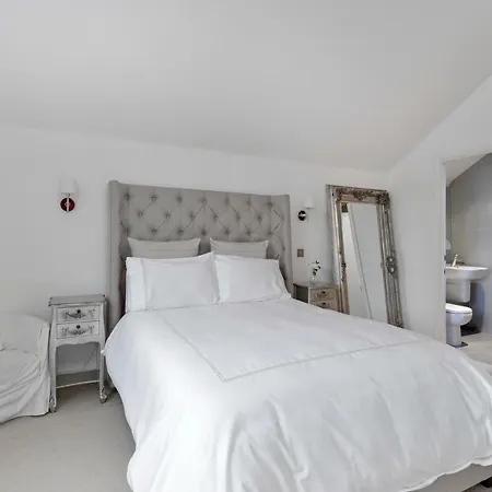 Tower Bridge Lux-townhouse Guest house