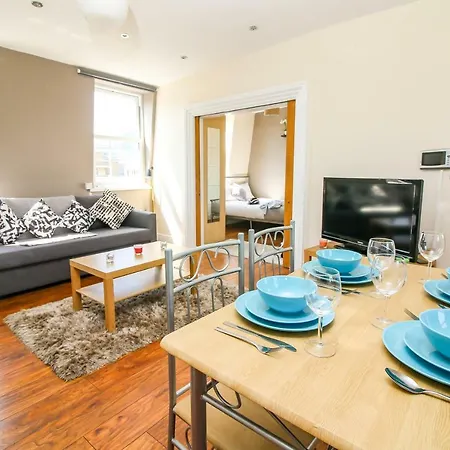 Apartment View Flat @ Liverpool St. London