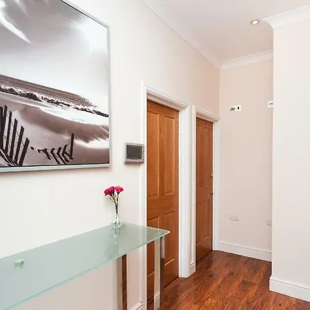 Private En-suite @ Liverpool Street, Brick Ln London