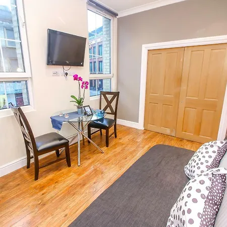 View Flat @ Liverpool St. * London