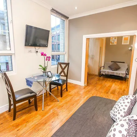 Apartment View Flat @ Liverpool St. *