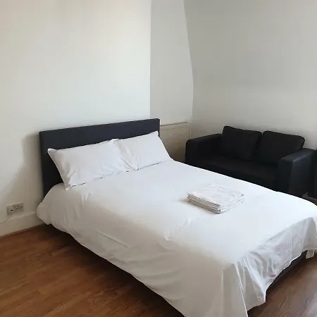 Truman Guest house *