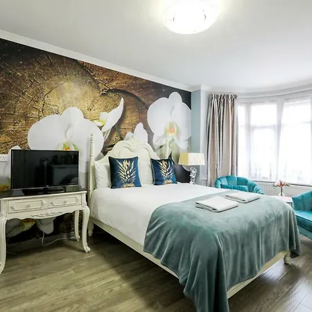 Amazing Guest house London