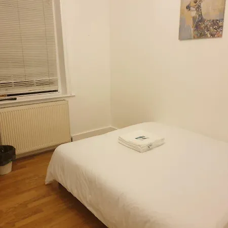 Truman Guest house London