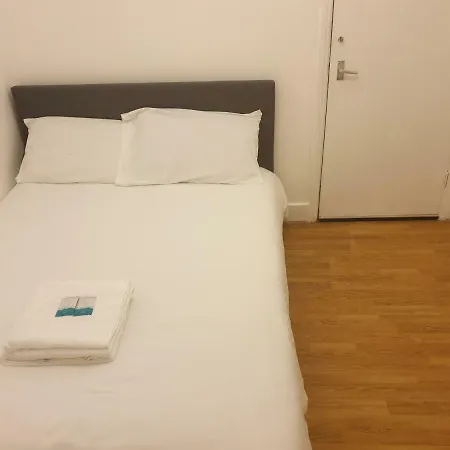 Truman Guest house *