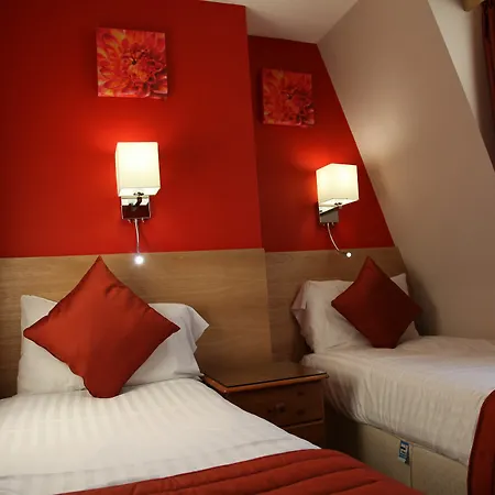 Sheriff Hotel 3*
