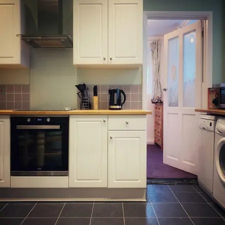 Apartment Paul's Place Near Heathrow London