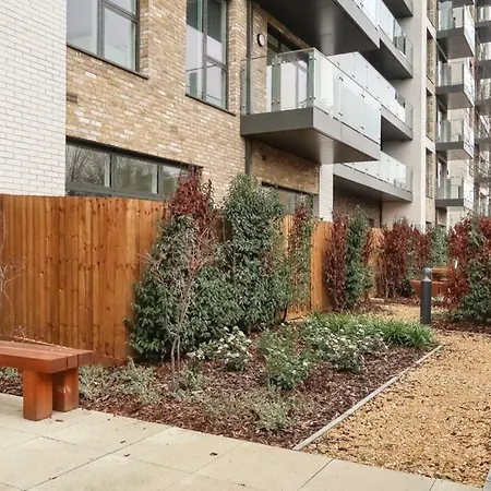 Homestay Lamington Heights London