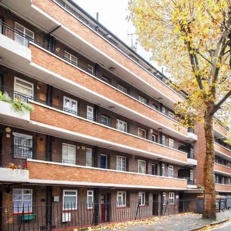 Bright,tasteful And Comfortable Flat In Trendy Shorditch. London